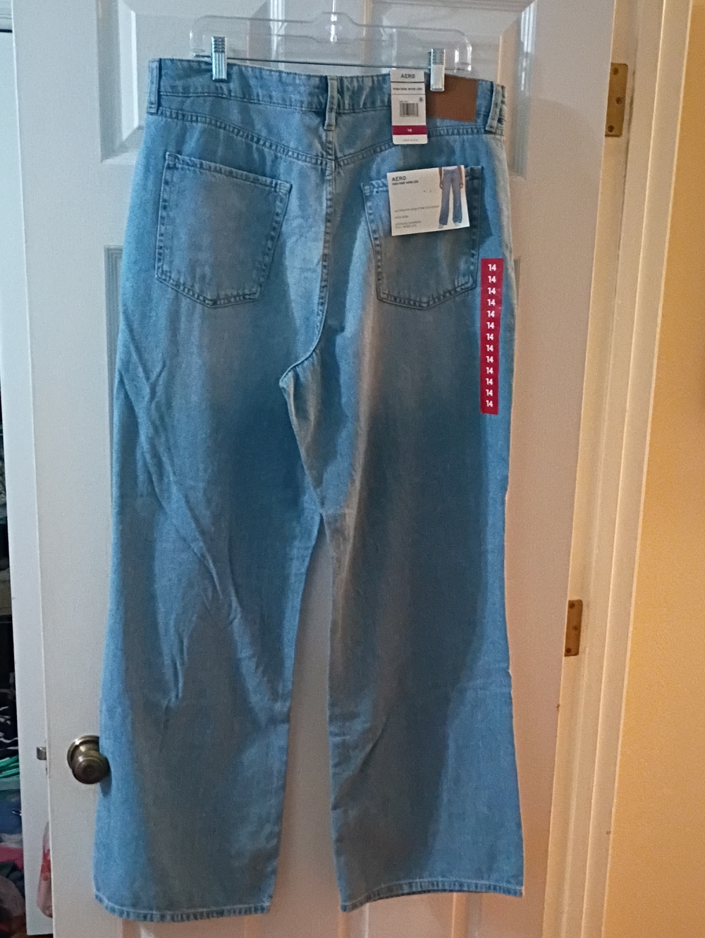 Aeropostale Light Wash Wide Leg Jeans - Blue